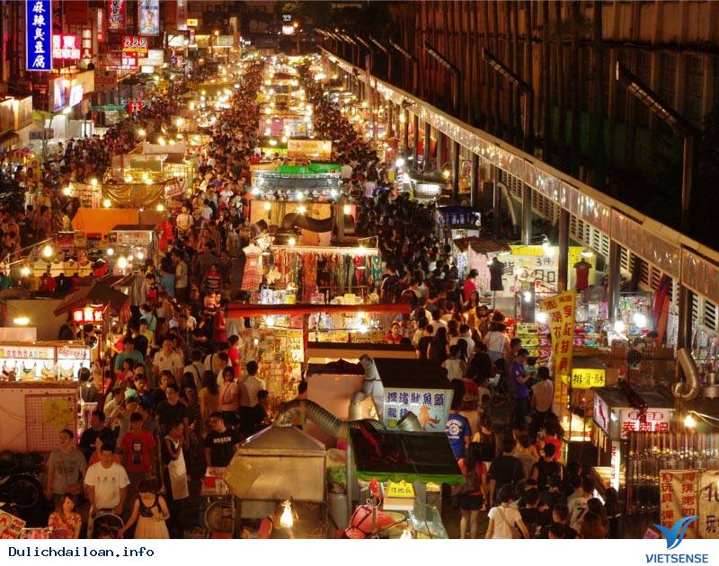 Tìm hiểu đời sống chợ đêm