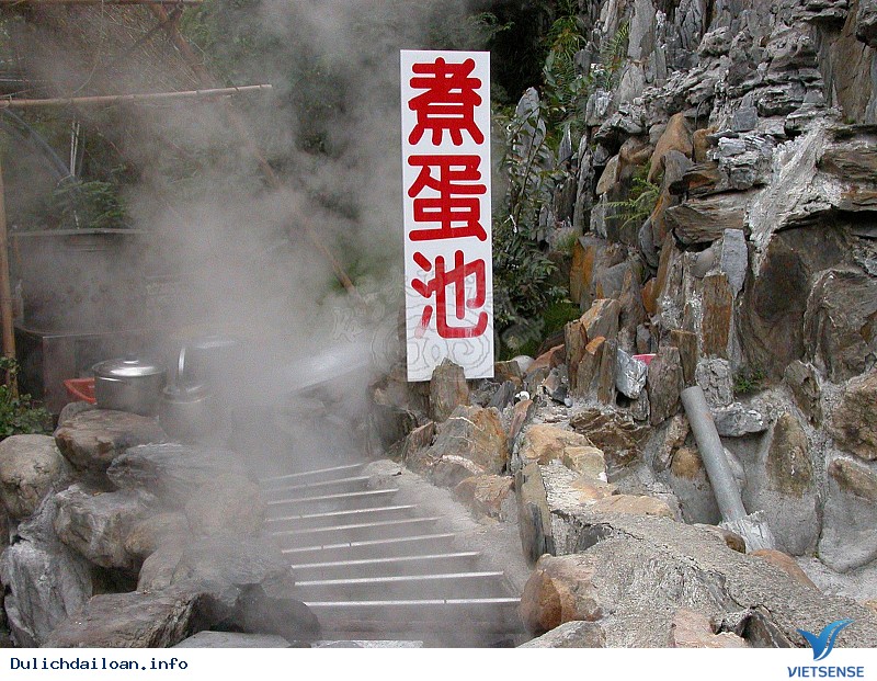 Trải nghiệm tắm suối nước nóng - Ảnh 2 Trải nghiệm tắm suối nước nóng - Ảnh 2