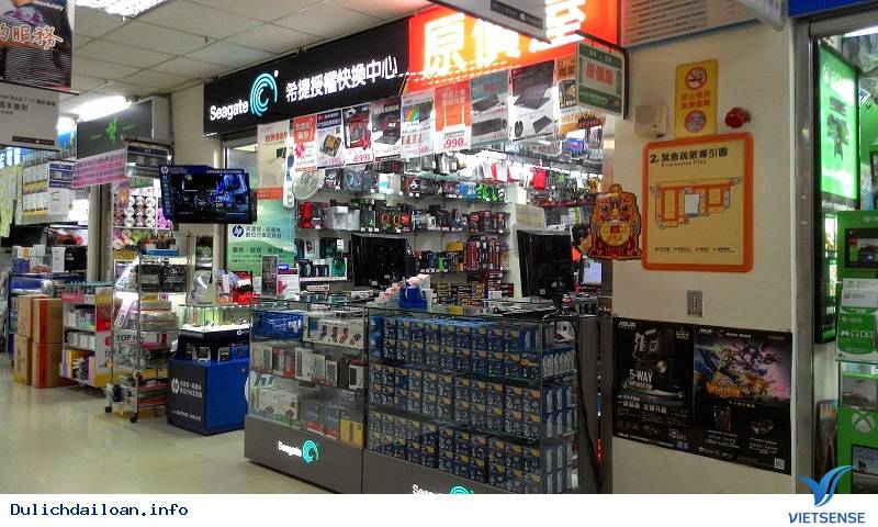 Trung tâm điện tử Quang Hoa