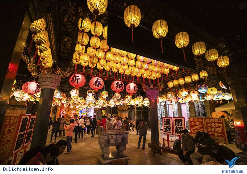 Lễ hội đèn lồng Đài Loan - Ảnh 4 Lễ hội đèn lồng Đài Loan - Ảnh 4
