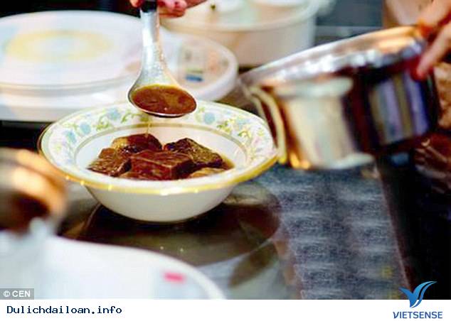 Sửng sốt trước bát mì bò Đài Loan 325USD - Ảnh 3 Sửng sốt trước bát mì bò Đài Loan 325USD - Ảnh 3