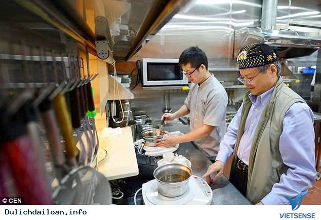 Sửng sốt trước bát mì bò Đài Loan 325USD - Ảnh 6 Sửng sốt trước bát mì bò Đài Loan 325USD - Ảnh 6