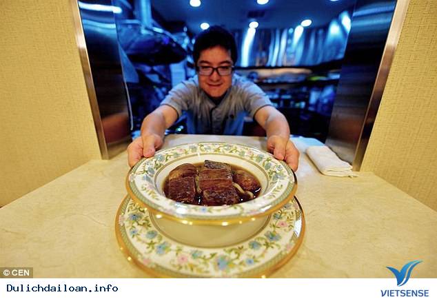 Sửng sốt trước bát mì bò Đài Loan 325USD - Ảnh 2 Sửng sốt trước bát mì bò Đài Loan 325USD - Ảnh 2